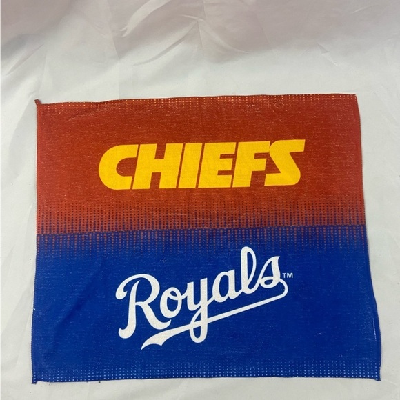 Royals Game Give Away Kansas City Royals/Chiefs Rally Towel MLB NFL Champions - Picture 4 of 4